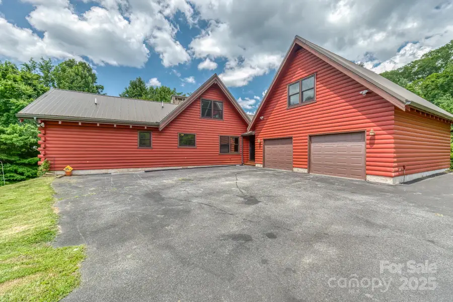 5023 Elk Park Highway, Elk Park, NC 28622 - Image #2