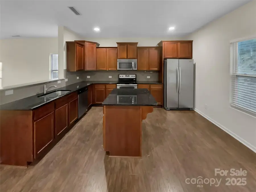 2305 Bloomfield Drive, Kannapolis, NC 28081 - Image #2