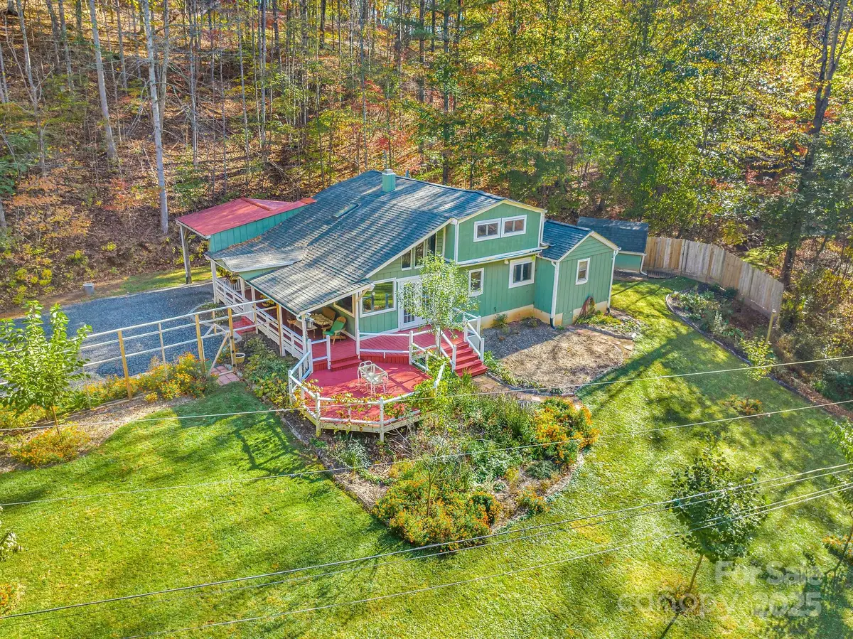 226 Fish Pond Lane, Burnsville, NC 28714 - Image #1