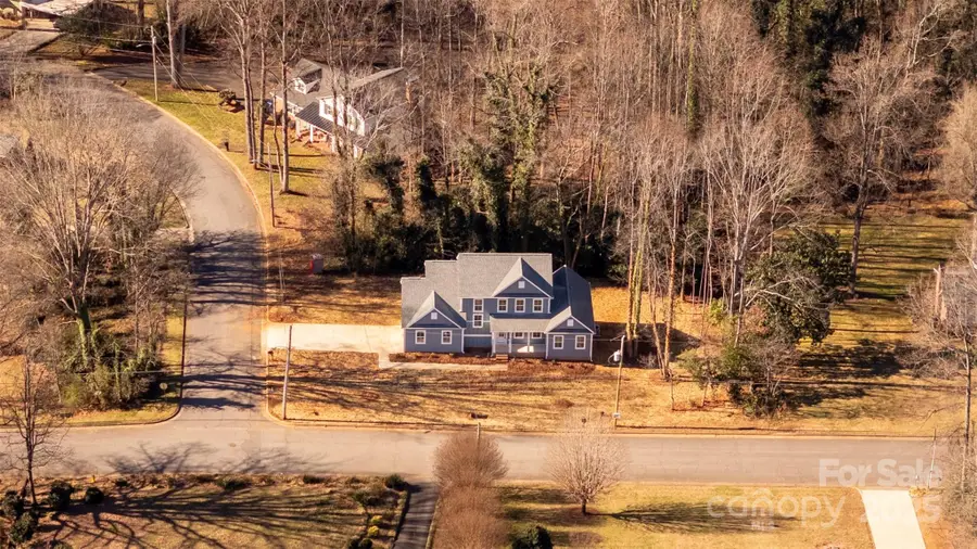 1326 Brentwood Drive, Newton, NC 28658 - Image #2