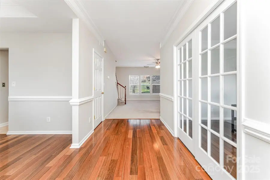 8611 Sabella Lane, Charlotte, NC 28216 - Image #2