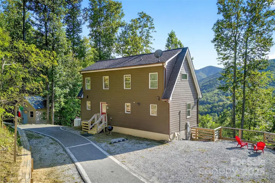 8032 Buck Creek Road, Marion, NC 28752 - Image #3