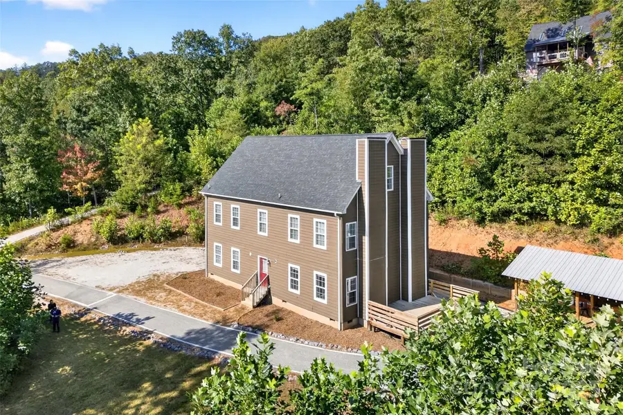 8026 Buck Creek Road, Marion, NC 28752 - Image #2