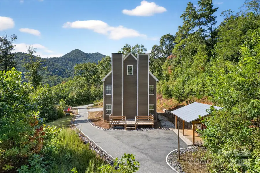 8026 Buck Creek Road, Marion, NC 28752 - Image #3