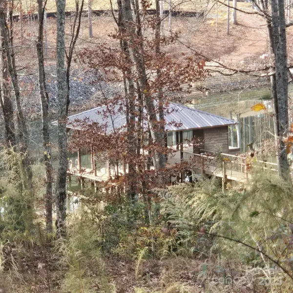 1096 Lake Vista Drive Ne, Valdese, NC 28690