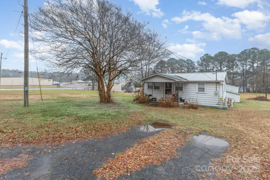 117 Thomas Avenue, Oakboro, NC 28129 - Image #2