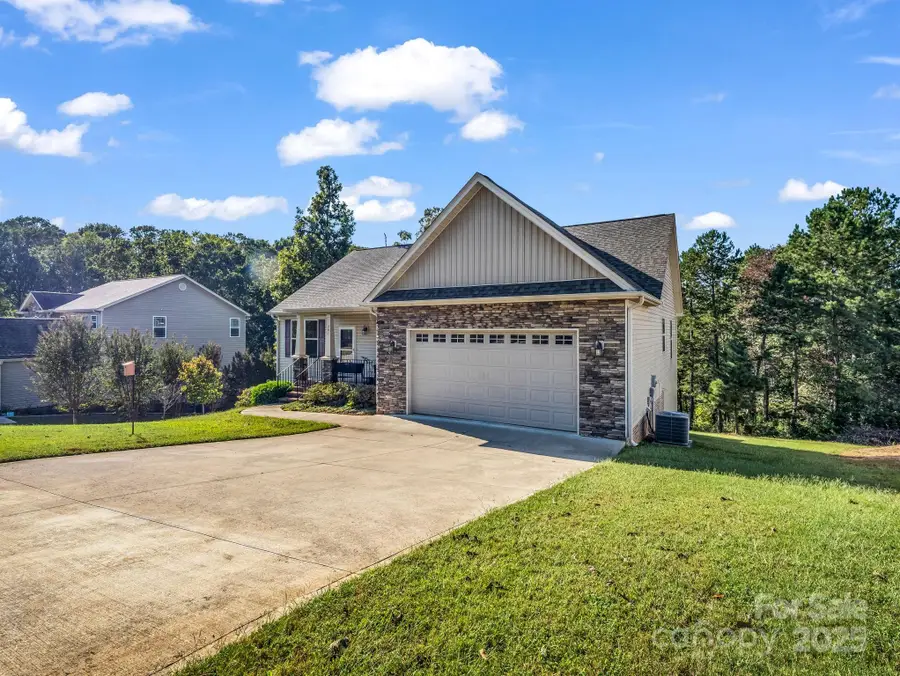 261 Glendower Lane, Chesnee, SC 29323 - Image #3