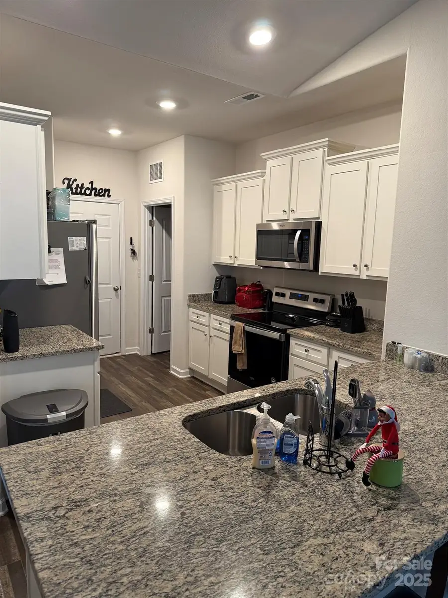 1113 Creedmore Court, Charlotte, NC 28215 - Image #3