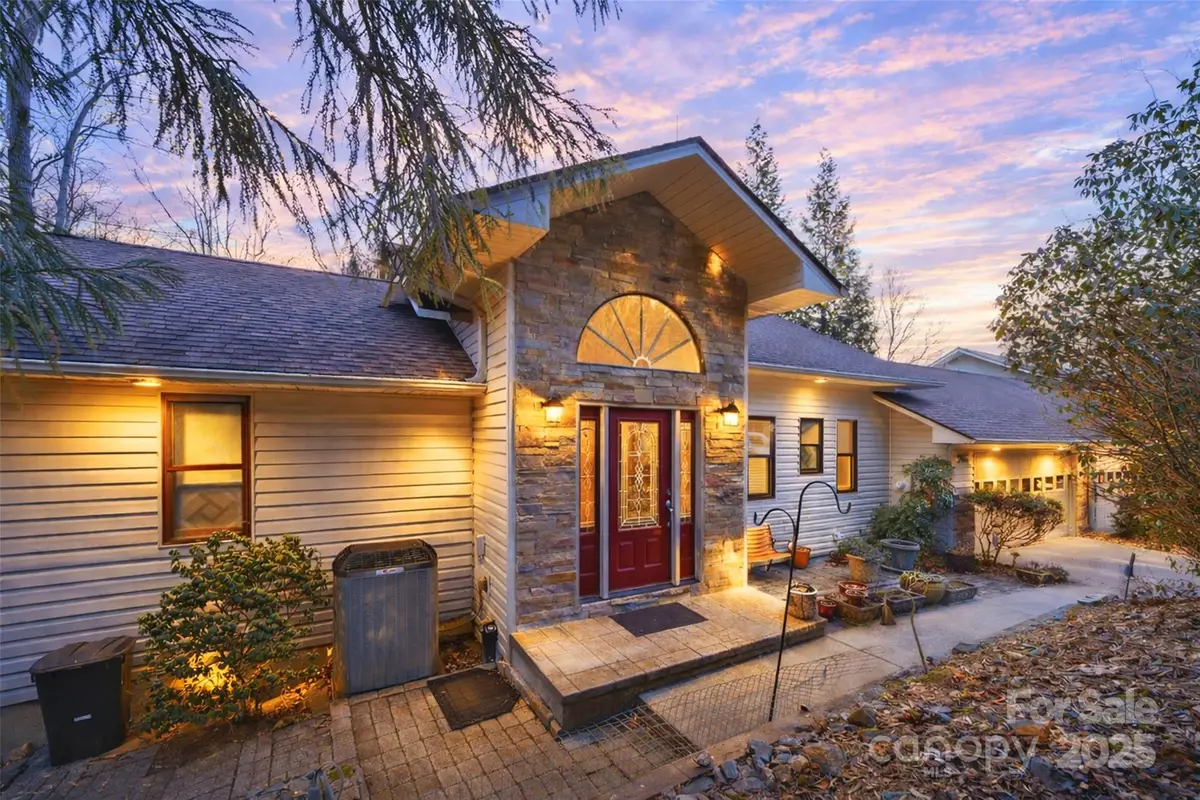 301 Qualla Circle, Brevard, NC 28712 - Image #1