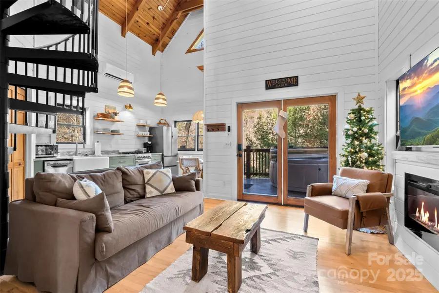 100 Bear Den Mountain View Drive #2, Spruce Pine, NC 28777 - Image #3