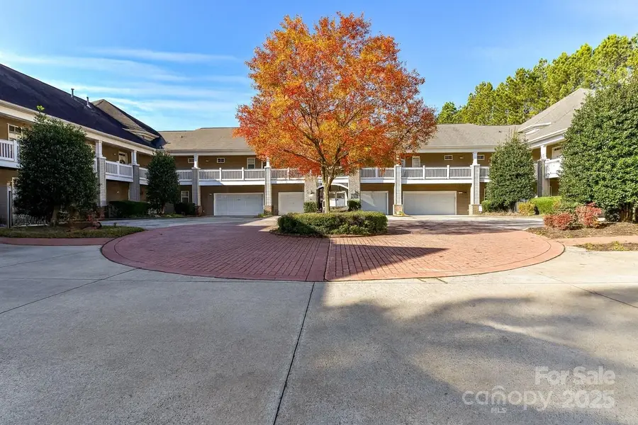 9065 Rosalyn Glen Road, Cornelius, NC 28031 - Image #2