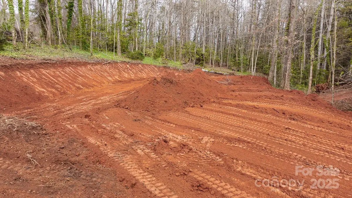 82 Overlook Drive W, Marion, NC 28752 - Image #1