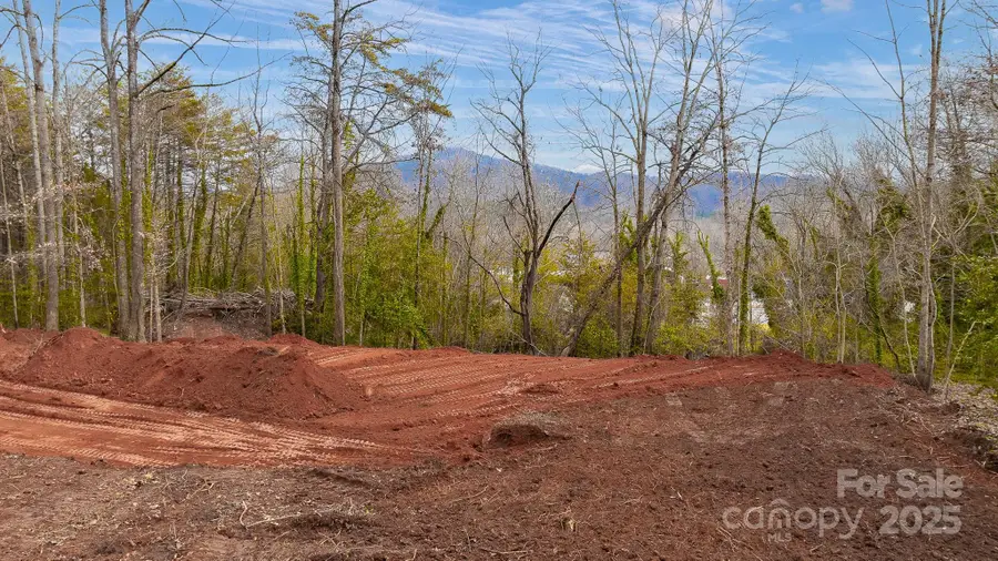 82 Overlook Drive W, Marion, NC 28752 - Image #2