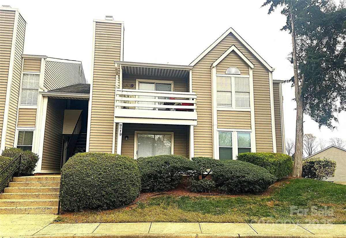 9619 Vinca Circle #D, Charlotte, NC 28213 - Image #1