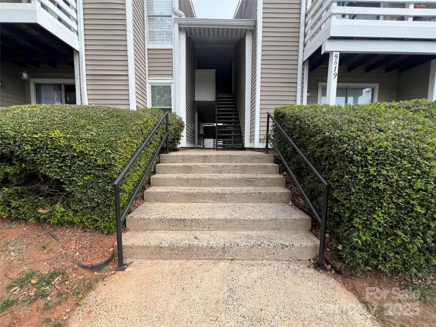 9619 Vinca Circle #D, Charlotte, NC 28213 - Image #2