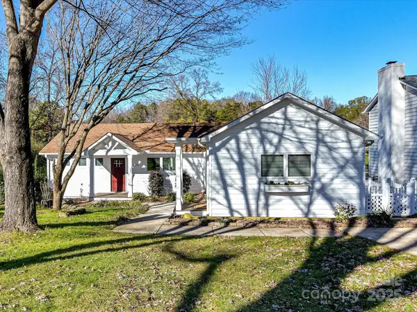 21200 Rio Oro Drive, Cornelius, NC 28031