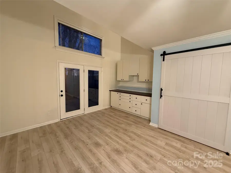 6130 Heathstone Lane, Charlotte, NC 28210 - Image #2