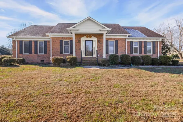3023 Tradd Drive, Harrisburg, NC 28075