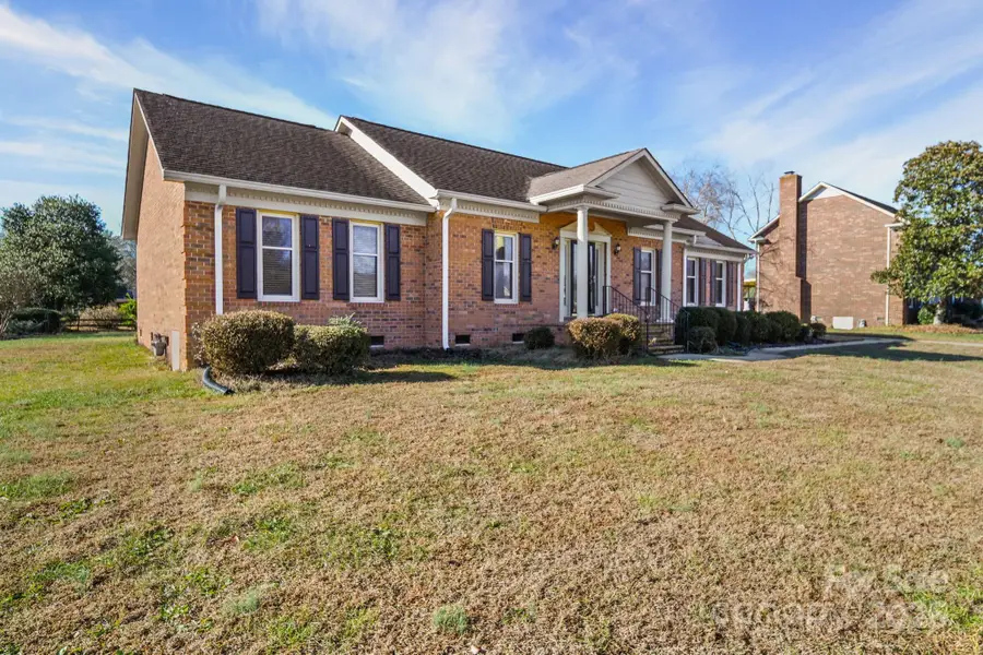 3023 Tradd Drive, Harrisburg, NC 28075 - Image #2