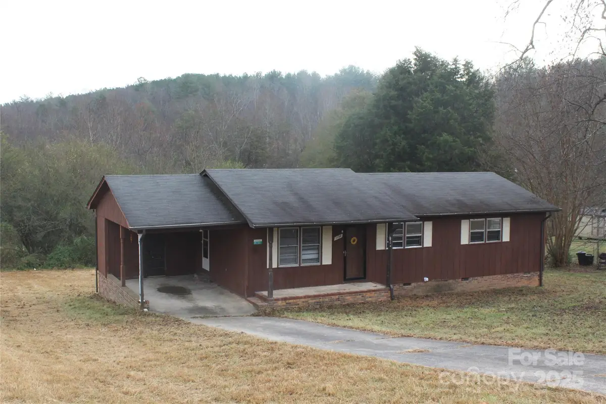 1156 Oak Forest Drive, Morganton, NC 28655 - Image #1