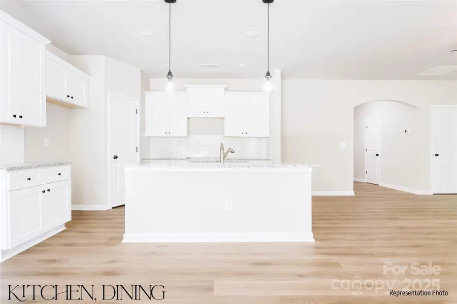 7504 Gwynne Hill Road, Charlotte, NC 28215 - Image #2