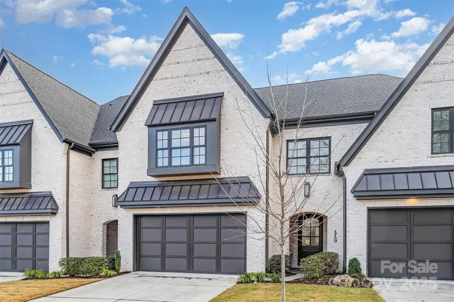 119 Thorncote Place, Charlotte, NC 28226 - Image #3