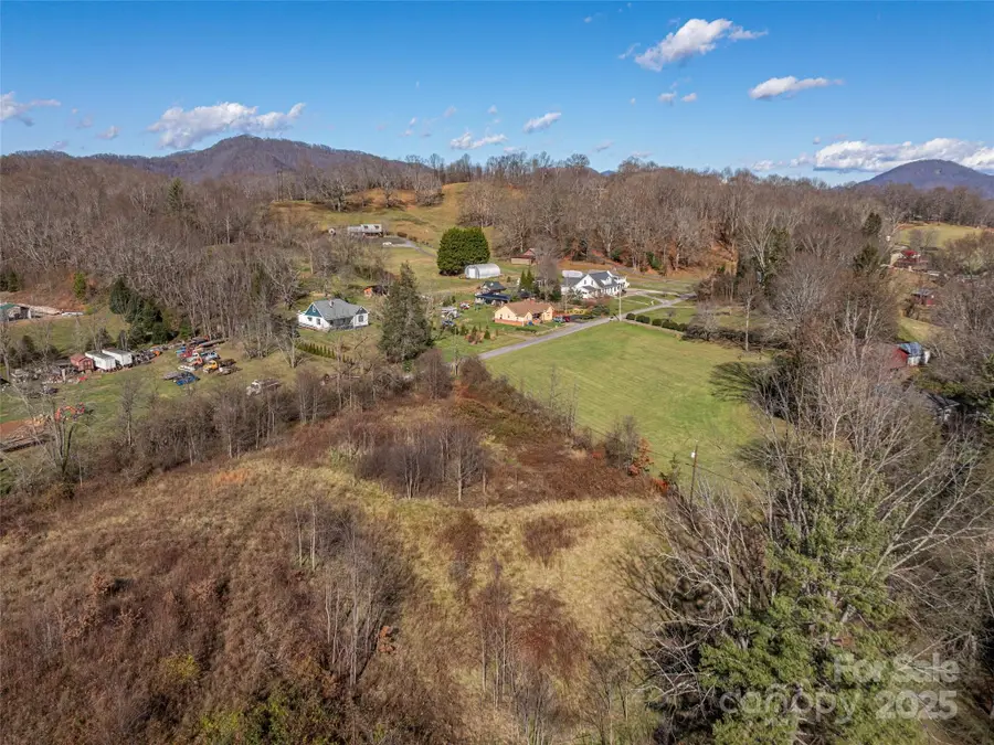 000 Calhoun Road, Waynesville, NC 28786 - Image #2