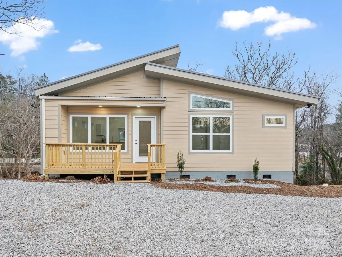 48 Phillips Lane, Spruce Pine, NC 28777 - Image #1