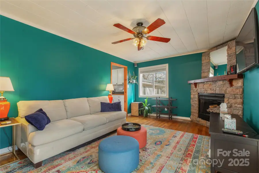 333 Oakview Park Road, Asheville, NC 28803 - Image #2