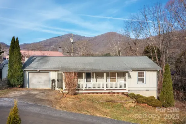 104 Melody Lane, Maggie Valley, NC 28751