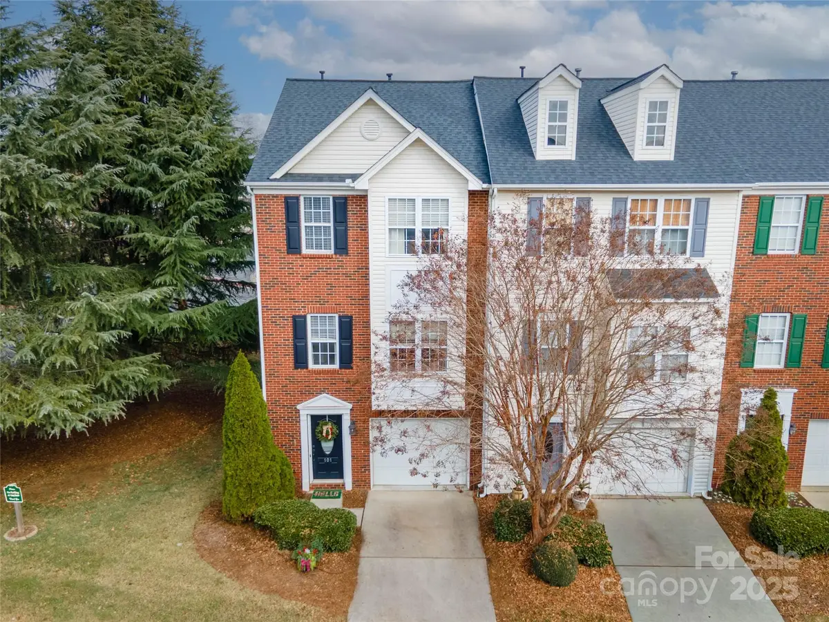 101 Rock Ridge Lane, Mount Holly, NC 28120 - Image #1