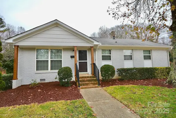 6801 Barrington Drive, Charlotte, NC 28215