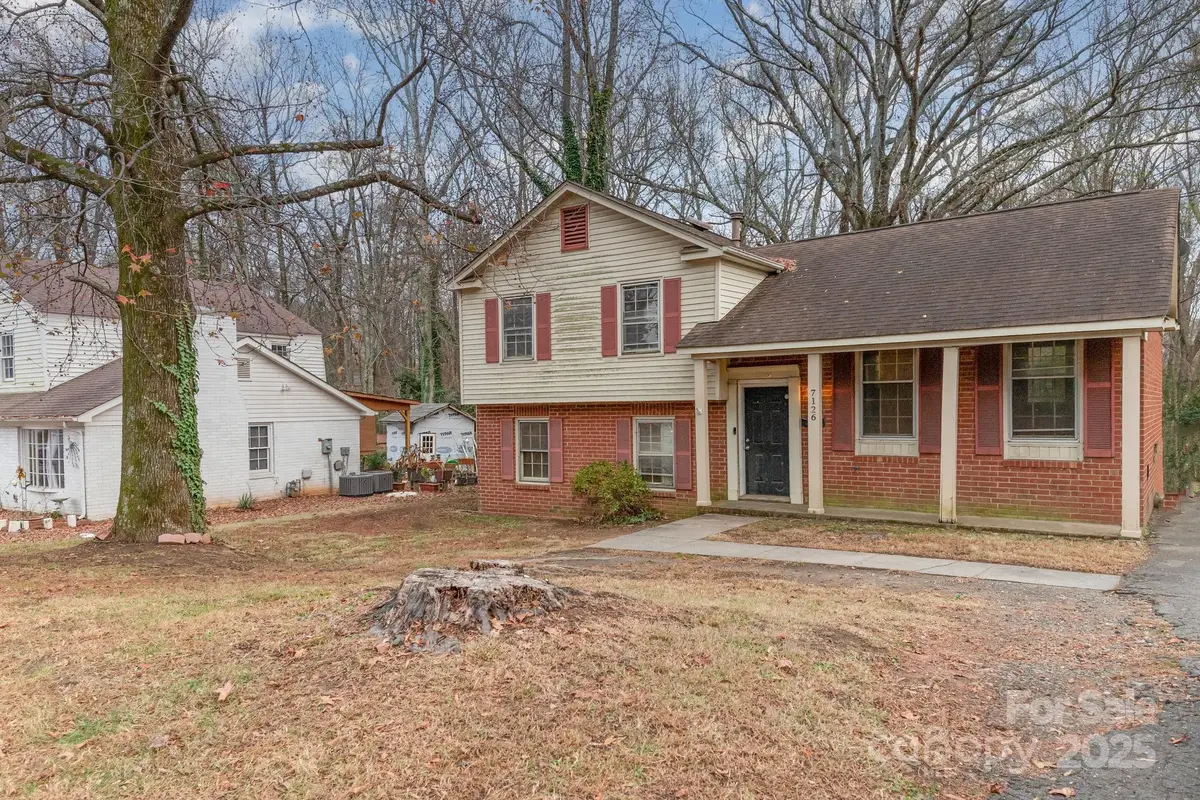 7126 Covecreek Drive, Charlotte, NC 28215 - Image #1
