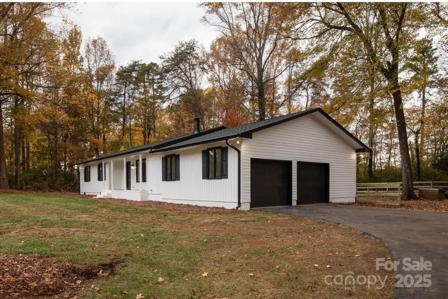 109 Bridlewood Avenue, High Point, NC 27265 - Image #2