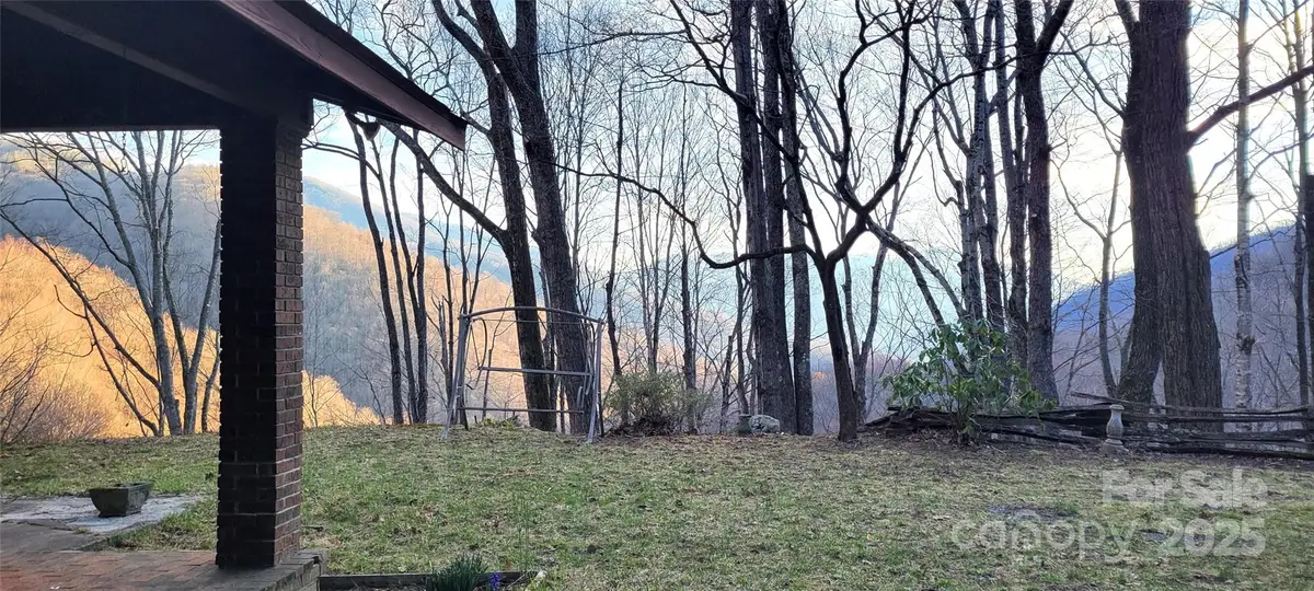 334 Wayah Zooshuga Road, Maggie Valley, NC 28751 - Image #1