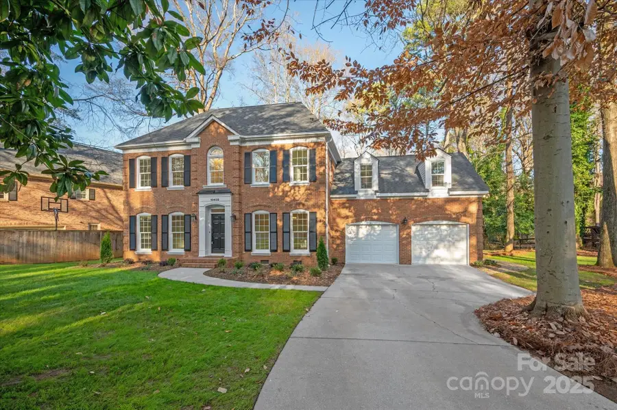 10409 Balmoral Circle, Charlotte, NC 28210 - Image #2