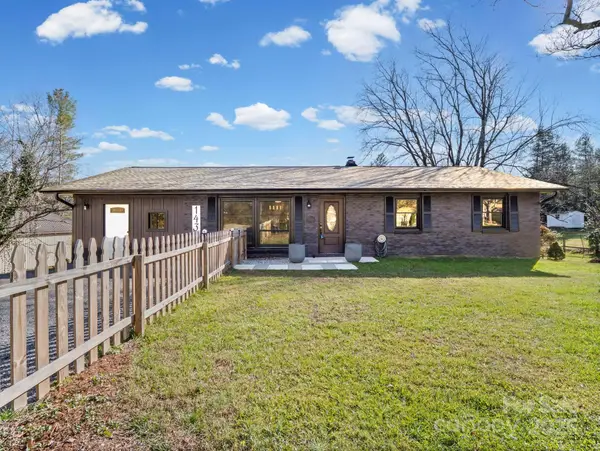 143 Morgan Road, Hendersonville, NC 28739