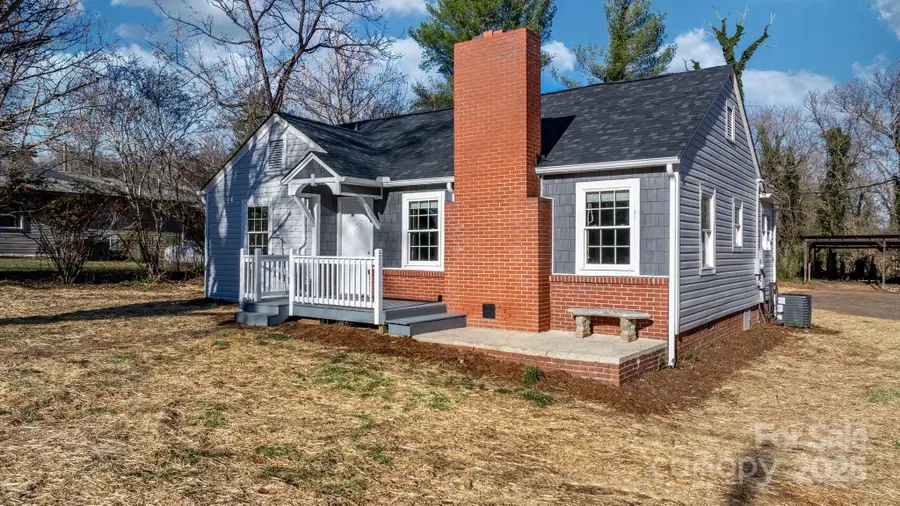 1226 Plaza Street Nw, Lenoir, NC 28645 - Image #3