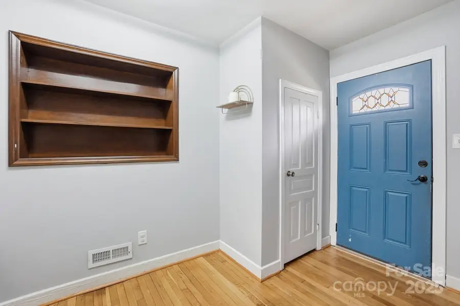 4417 Oak Drive, Charlotte, NC 28269 - Image #3