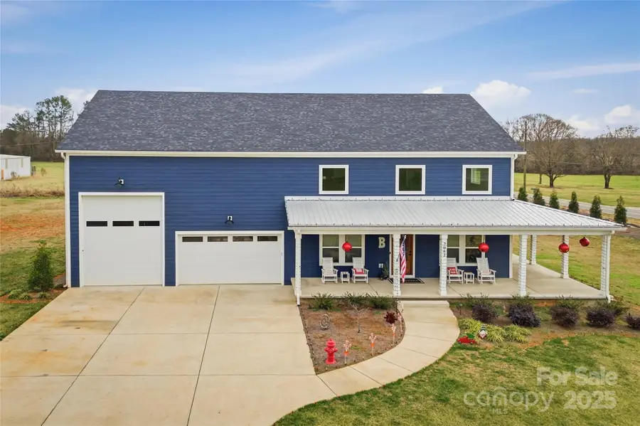 2062 Vineyard Estates Lane, Lincolnton, NC 28690 - Image #2