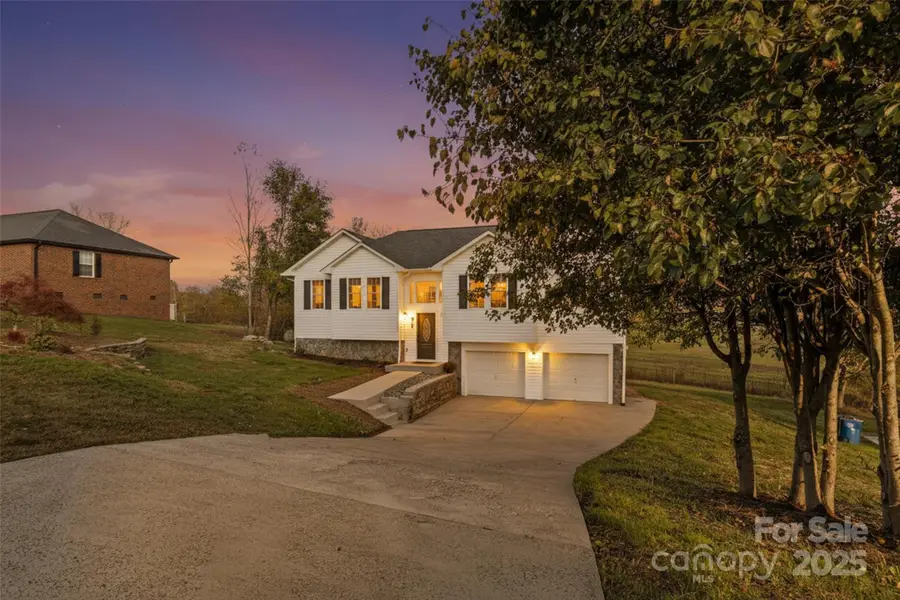 4786 Thoreau Drive, Conover, NC 28613 - Image #2