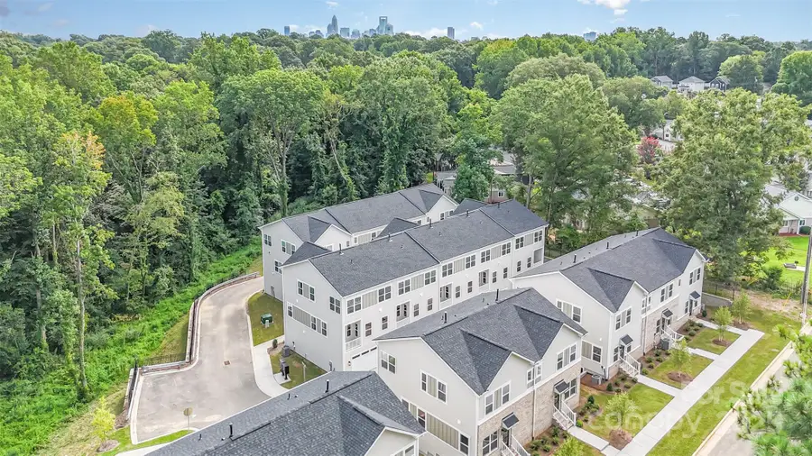 3713 Lou Ann Avenue, Charlotte, NC 28208 - Image #2