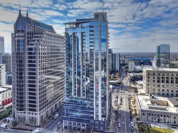 333 W Trade Street #1903, Charlotte, NC 28202