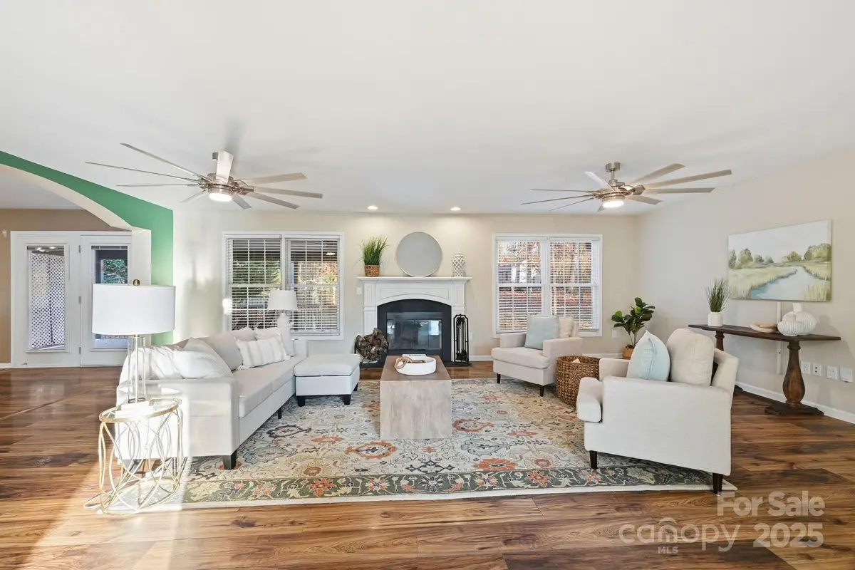2624 Mt Isle Harbor Drive, Charlotte, NC 28214 - Image #1