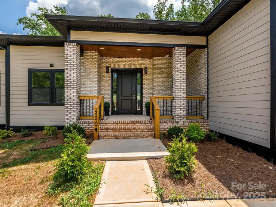 2004 Plain Field Drive, Bessemer City, NC 28016 - Image #2