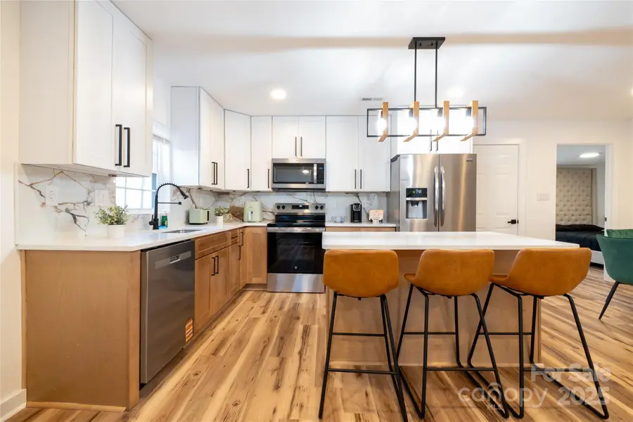 1050 Barnett Drive, Kings Mountain, NC 28086 - Image #2