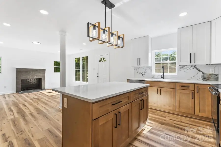 1050 Barnett Drive, Kings Mountain, NC 28086 - Image #3