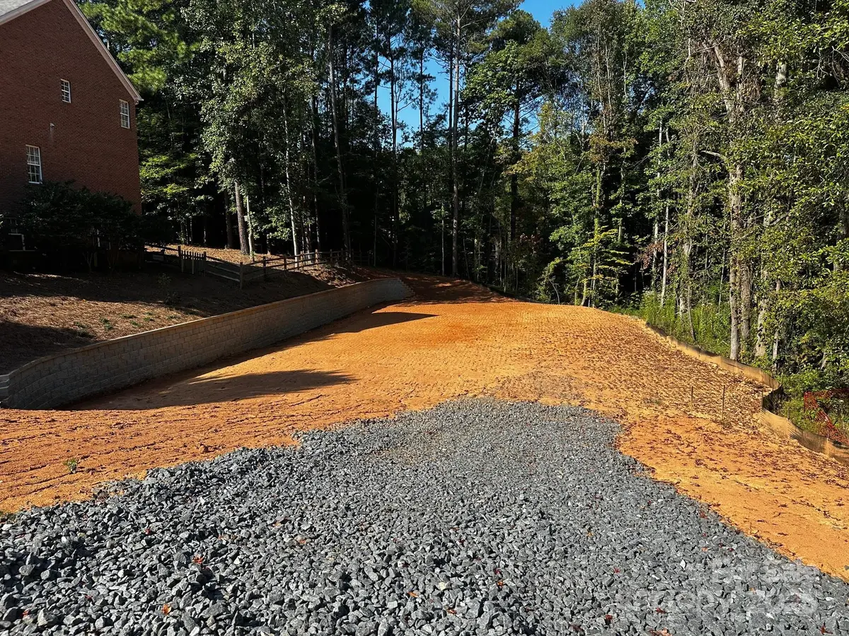 12111 Overlook Mountain Drive, Charlotte, NC 28216 - Image #1