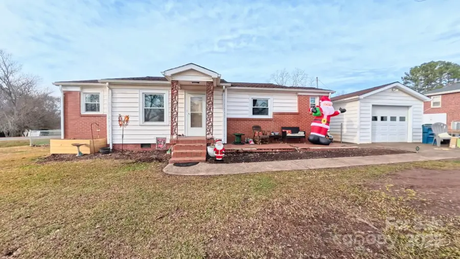 428 Kelly Road, Forest City, NC 28043 - Image #2