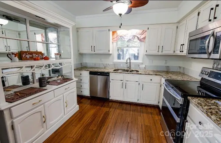 112 Rock Point Lane, Cary, NC 27513 - Image #3